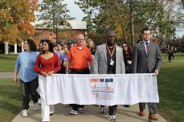 Unity Walk 2023 - Walking with banner 02